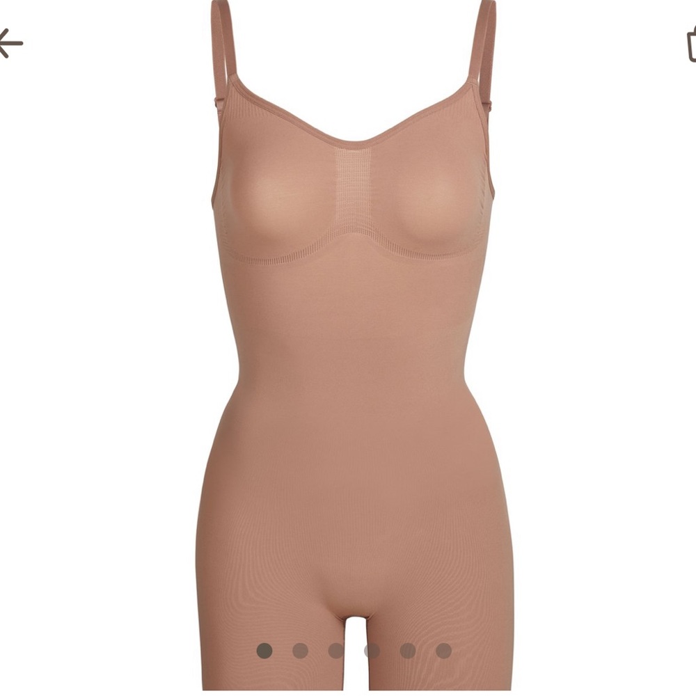 SKIMS SCULPTING BODYSUIT MID THIGH (PRICE FIRM) - Picture 5 of 6